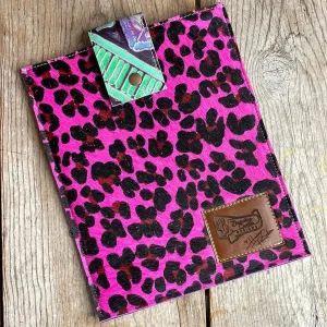 13'' Tablet Sleeve - Hot Pink Leopard w/ 90's Party