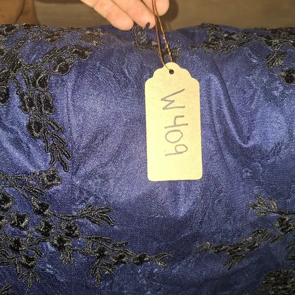 A Decode semi-formal long sleeve midi/maxi blue &amp; black dress in a size 16.NWT