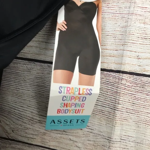 Assets Shaping Cupped Shaping Bodysuit Size:1x
