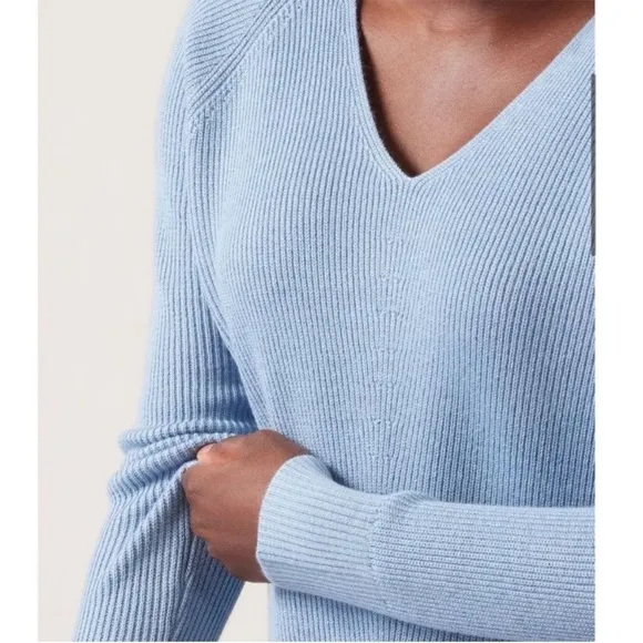Athleta Hanover Refined Merino Wool V-Neck Sweater Pullover Blue Ribbed Size S