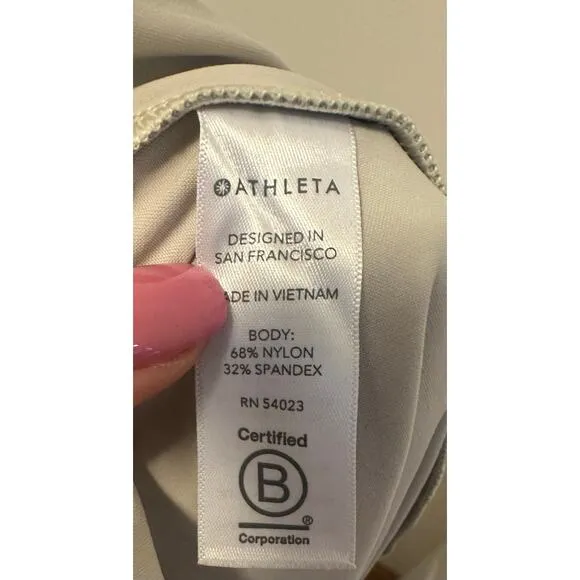 Athleta Hi Low Hem Cosmic Pull On Skirt in Metropolis beige,size Small Full Zip