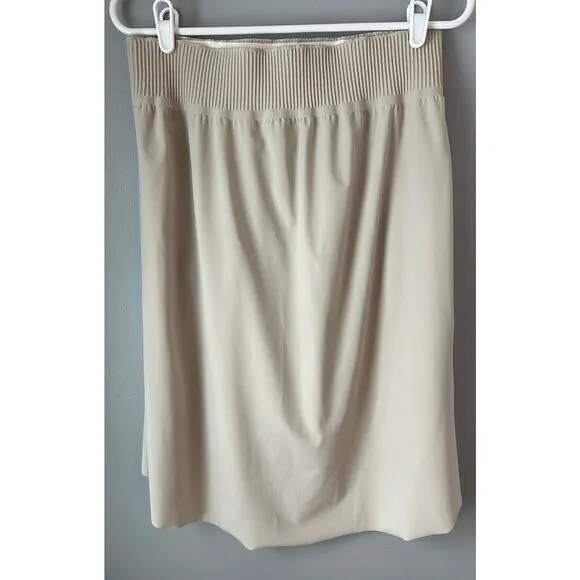 Athleta Hi Low Hem Cosmic Pull On Skirt in Metropolis beige,size Small Full Zip