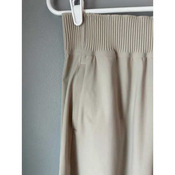 Athleta Hi Low Hem Cosmic Pull On Skirt in Metropolis beige,size Small Full Zip