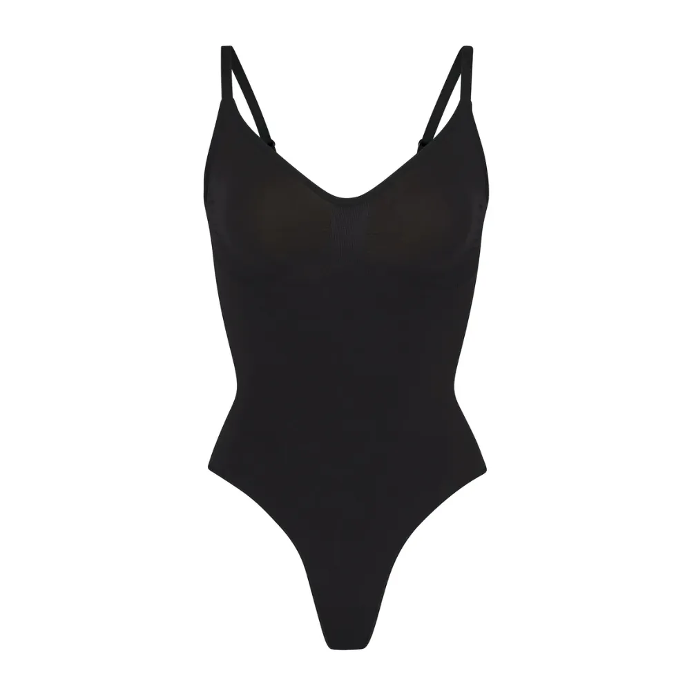 BLACK SEAMLESS SCULPT BODYSUIT