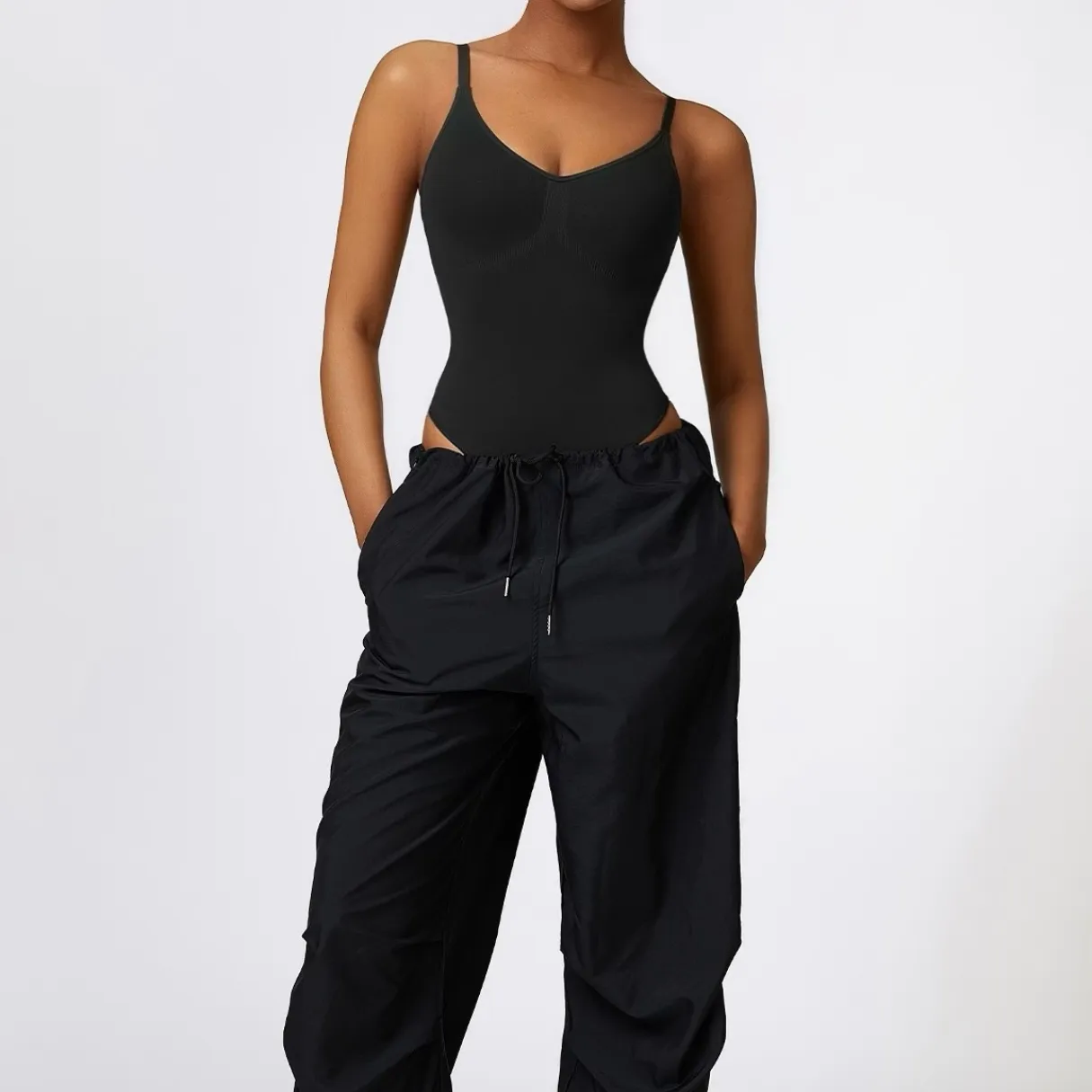 BLACK SEAMLESS SCULPT BODYSUIT