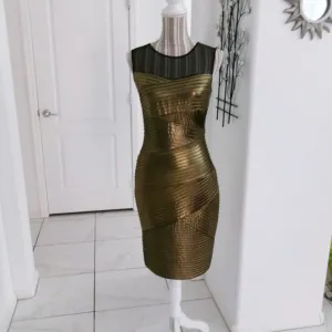 Brand New Calvin Klein Gold Metallic Fitted Sleeveless Party Dress Shimmery 4