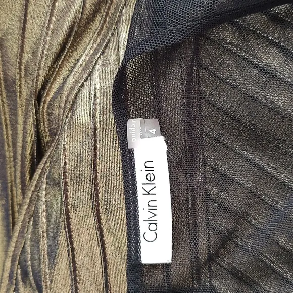 Brand New Calvin Klein Gold Metallic Fitted Sleeveless Party Dress Shimmery 4