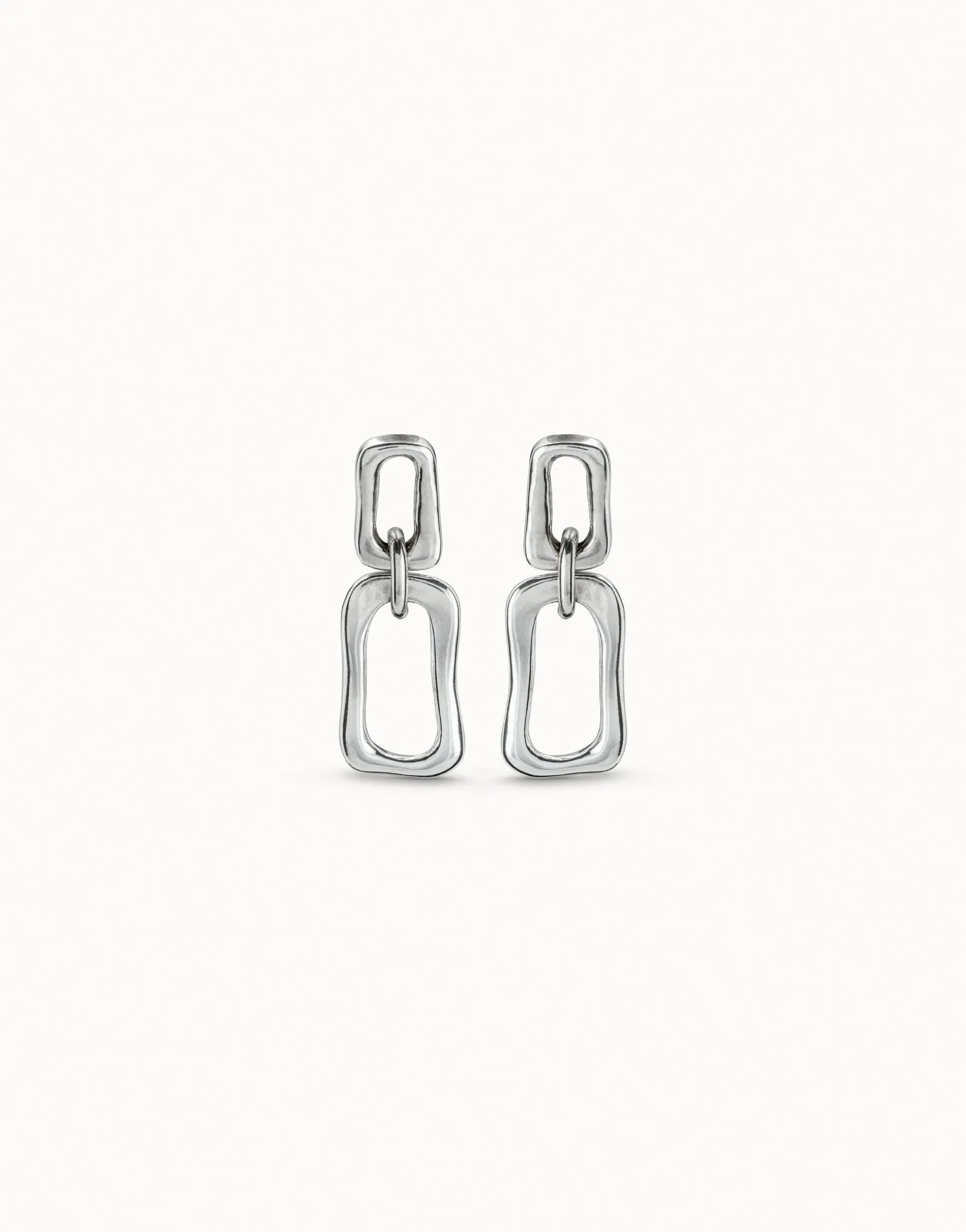 Date Earring