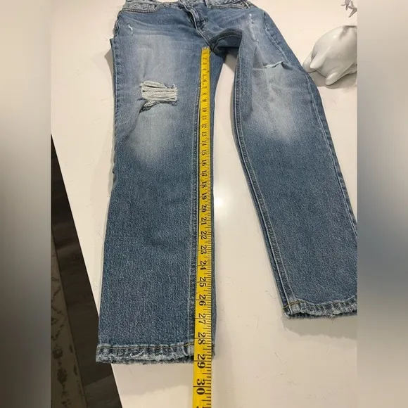 edgely™ High Rise Studded 90s Taper Ankle Jeana size 8