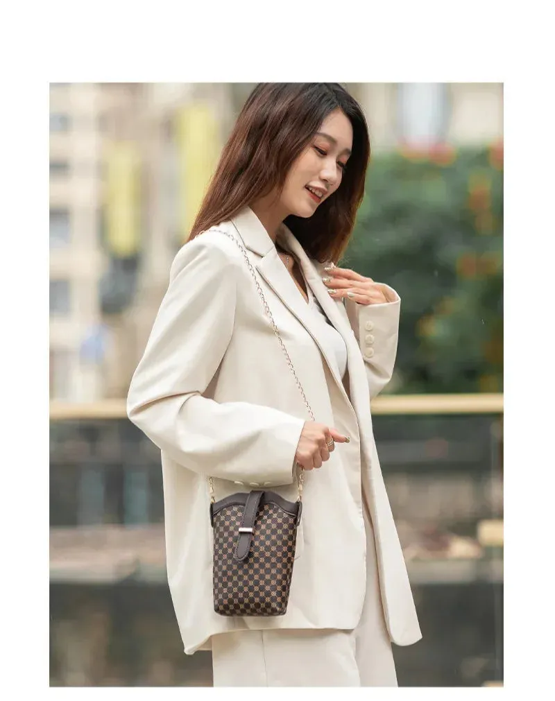 Elegance On-the-Go - Minimalist Magic XL Phone Pouch Accessories