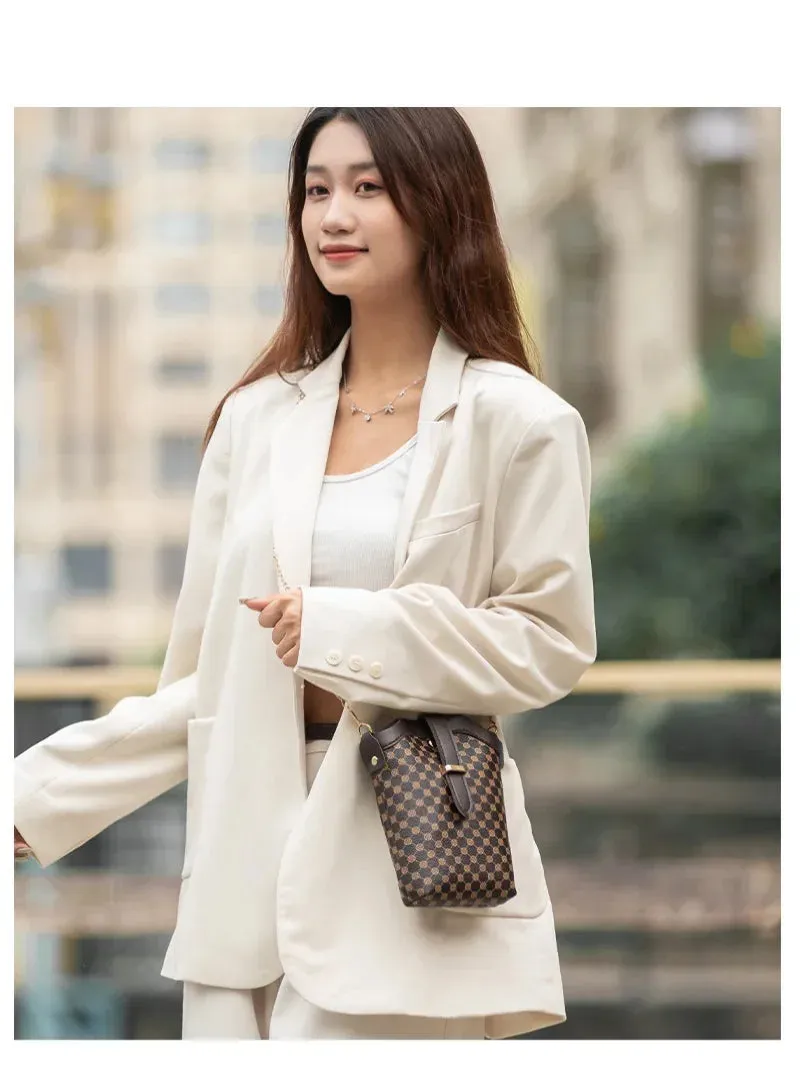 Elegance On-the-Go - Minimalist Magic XL Phone Pouch Accessories