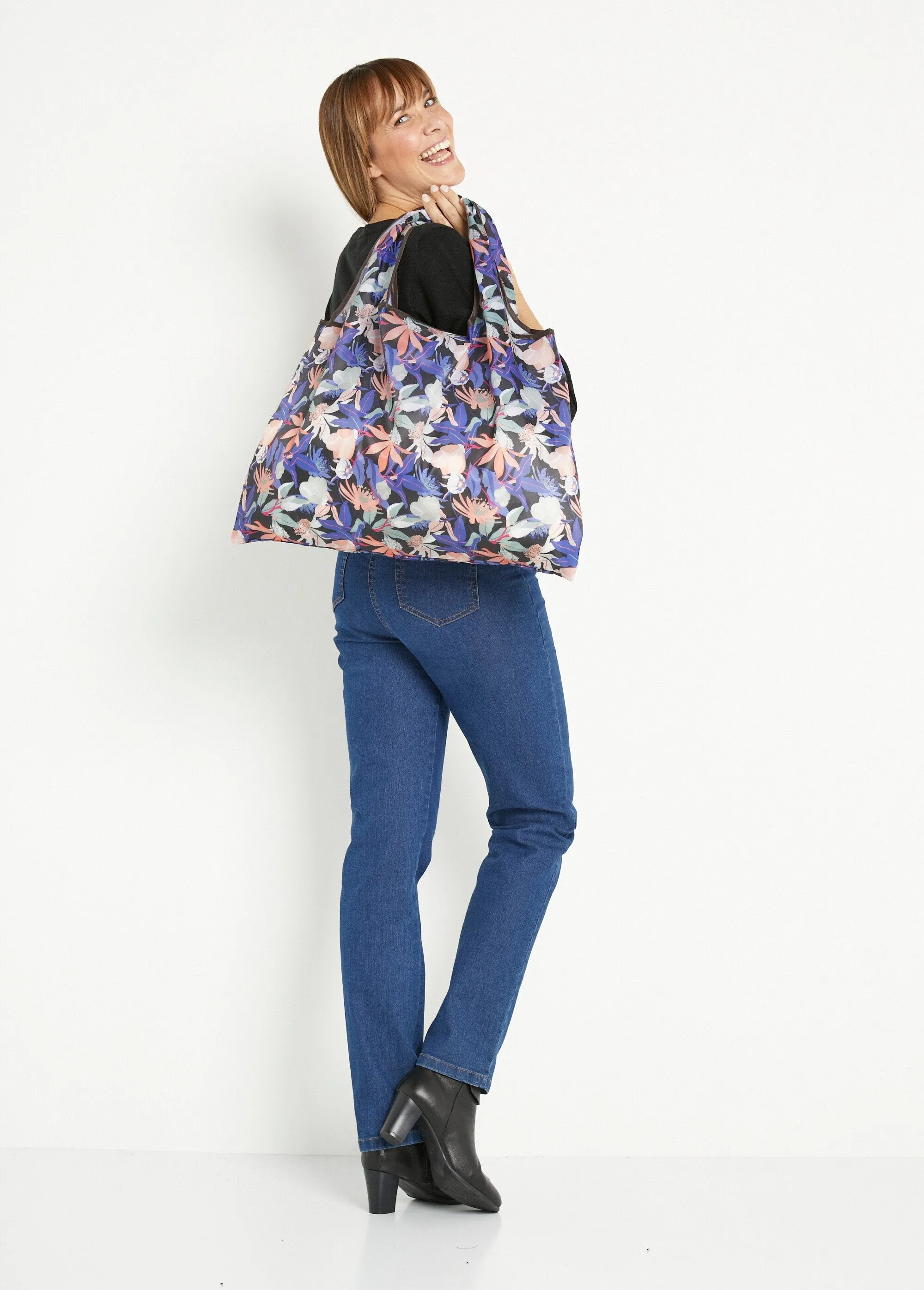 Foldable shopping bag with floral pattern