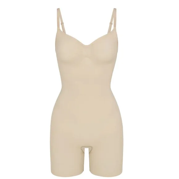 🌟HP🌟SKIMS Seamless Sculpt Low Back Mid Thigh Bodysuit