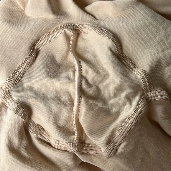 🌟HP🌟SKIMS Seamless Sculpt Low Back Mid Thigh Bodysuit