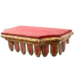 Italian Giltwood and Painted Wall Bracket Display Shelf