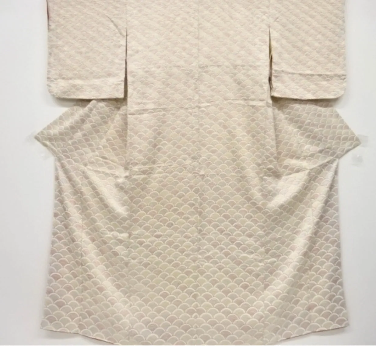 Kuukou Folding Wristlet Clutch 4466E
