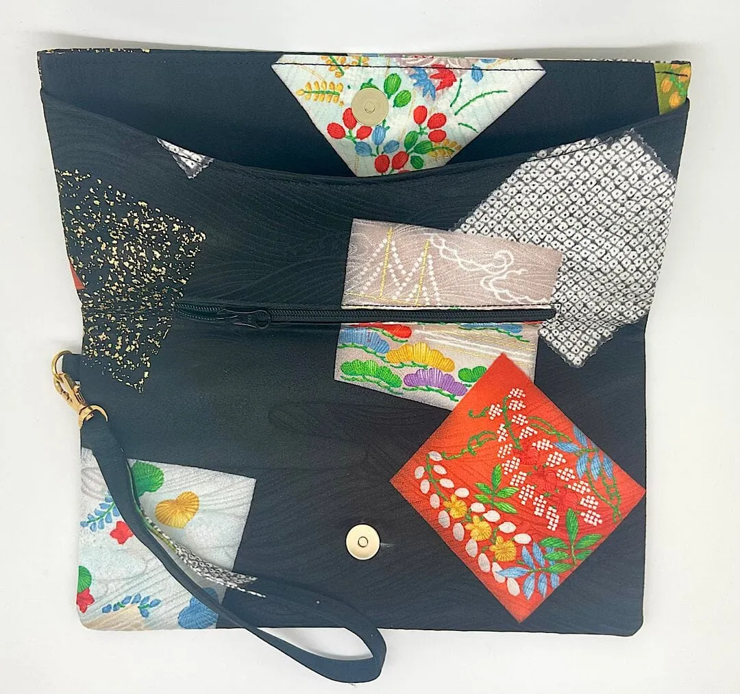 Kuukou Folding Wristlet Clutch 5093G