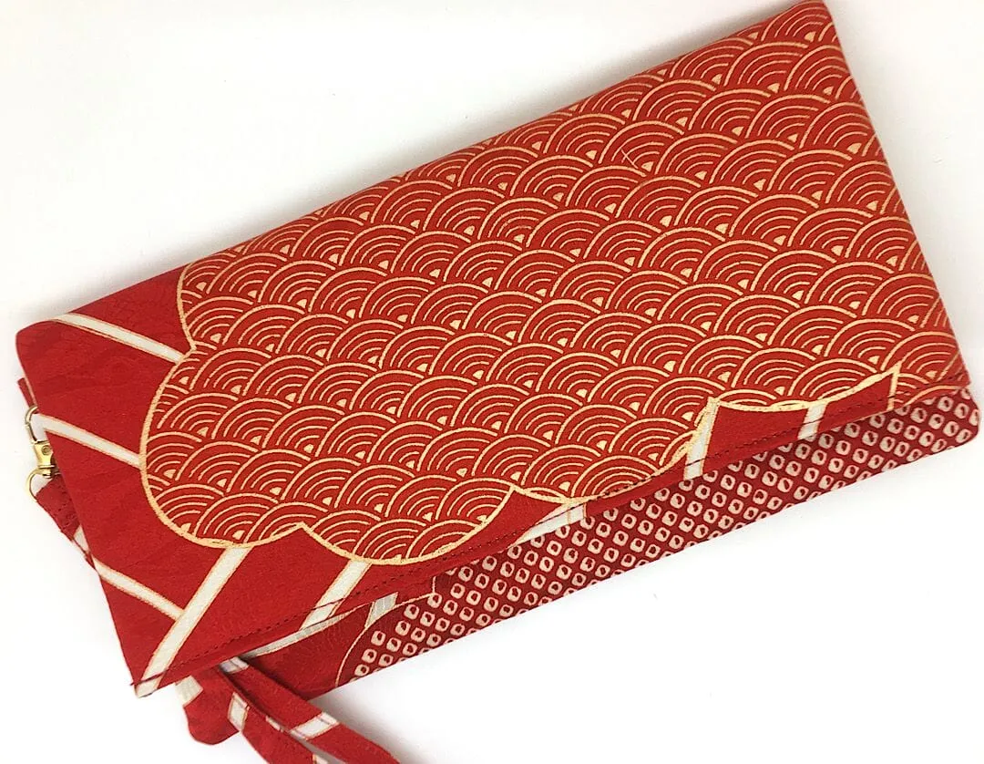 Kuukou Folding Wristlet Clutch 5209)