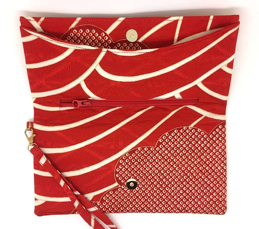 Kuukou Folding Wristlet Clutch 5209)