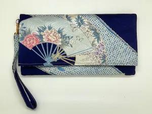 Kuukou Folding Wristlet Clutch 5261A