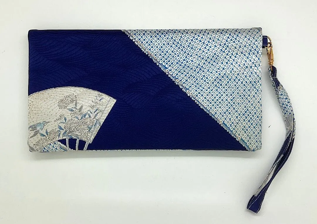 Kuukou Folding Wristlet Clutch 5261A