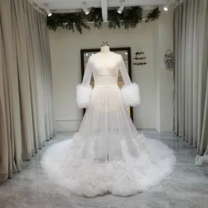 Liana Robe
