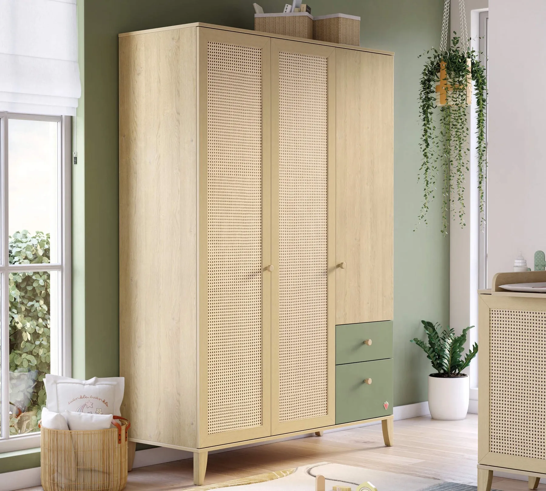 LOOF BABY CONVERTIBLE room