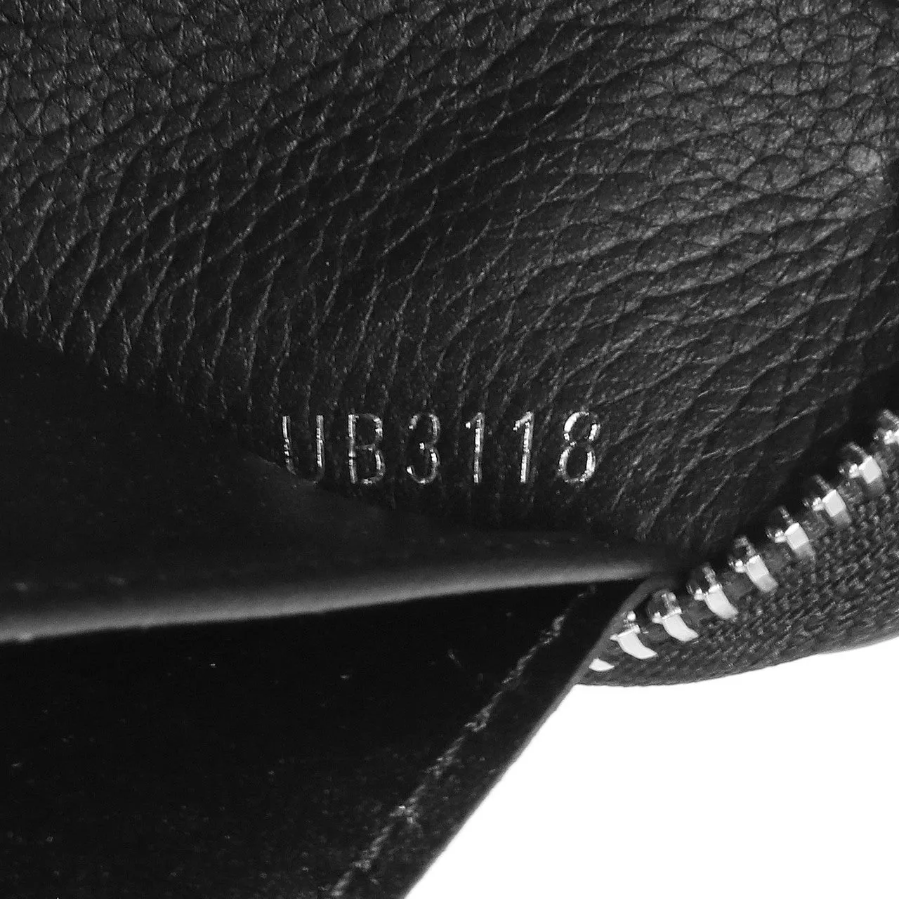 Louis Vuitton Black Calfskin Lockme Zippy Wallet