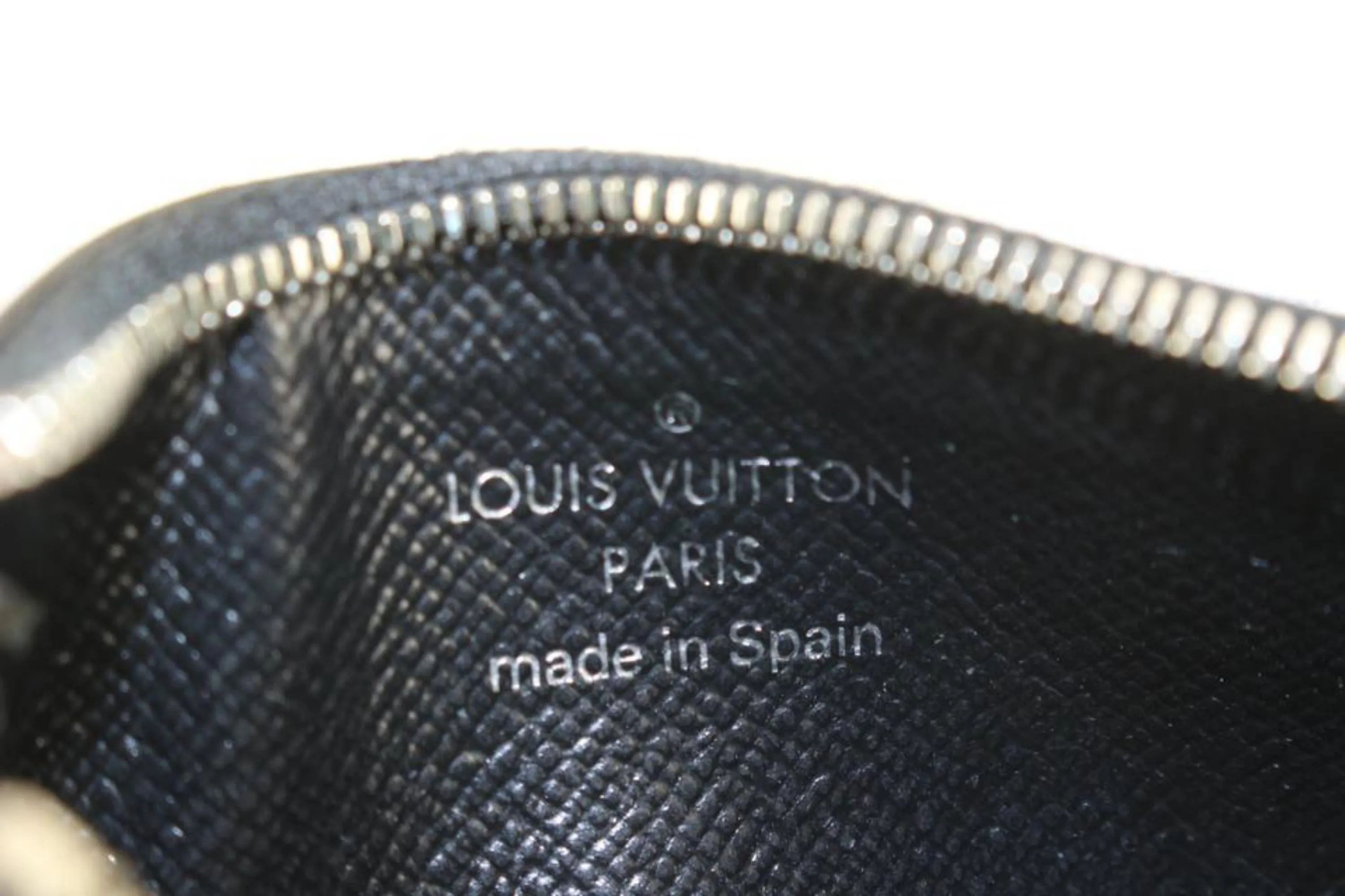 Louis Vuitton Black x Silver Epi Leather Key Pouch Pochette Cles 71lz718s