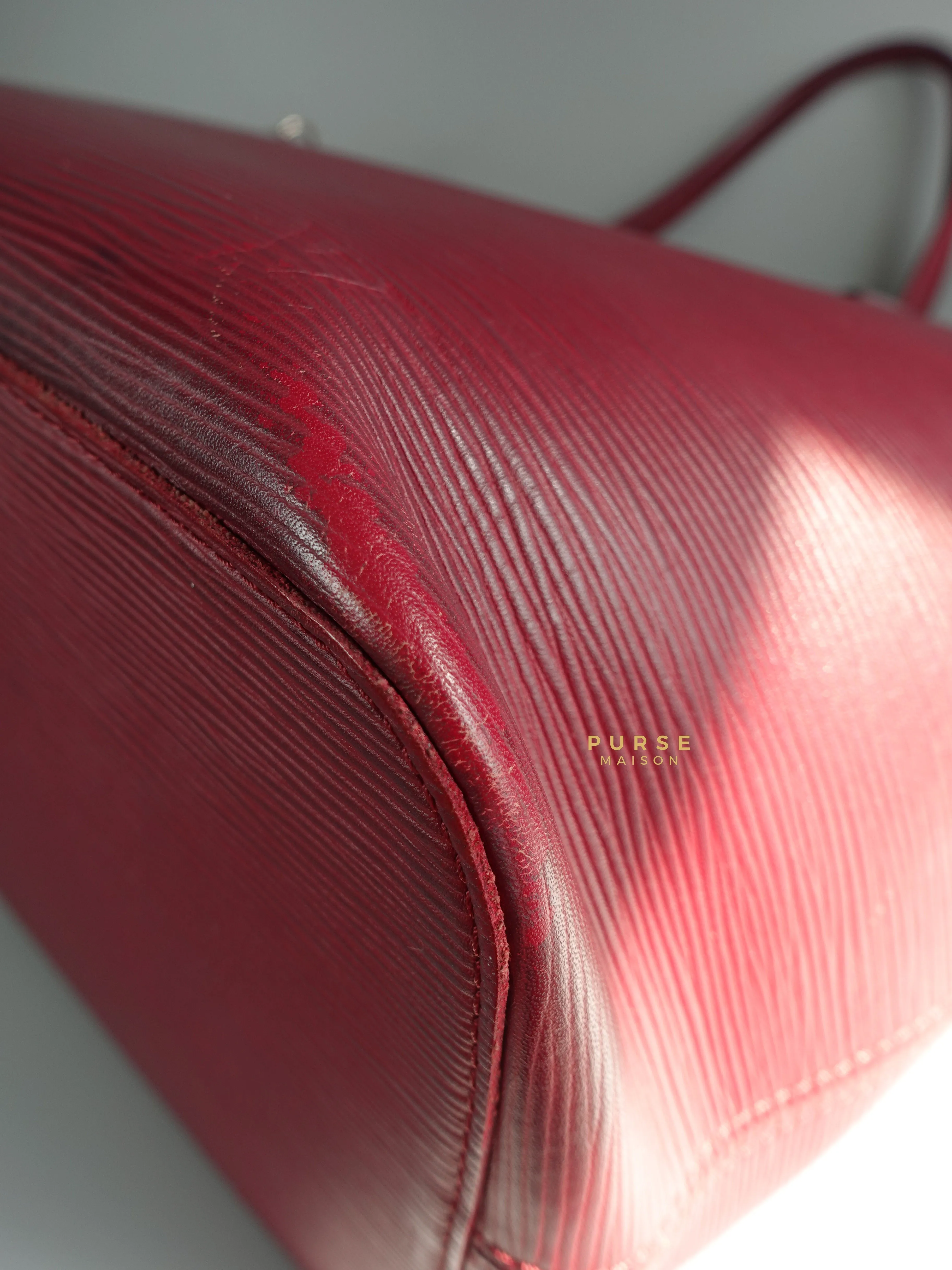 Louis Vuitton Epi Leather Neverfull Bag Red (Date Code: FL2133)