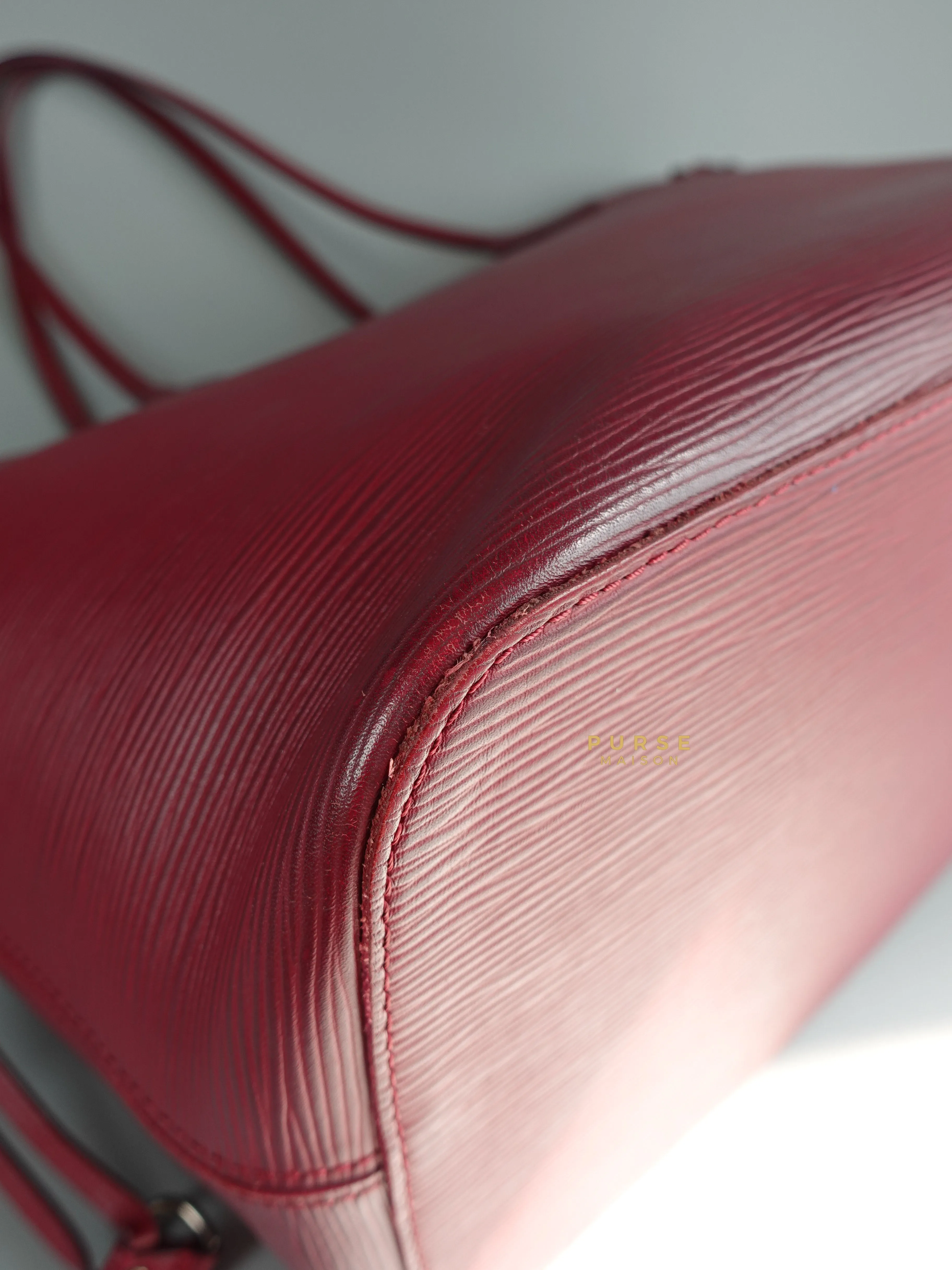 Louis Vuitton Epi Leather Neverfull Bag Red (Date Code: FL2133)