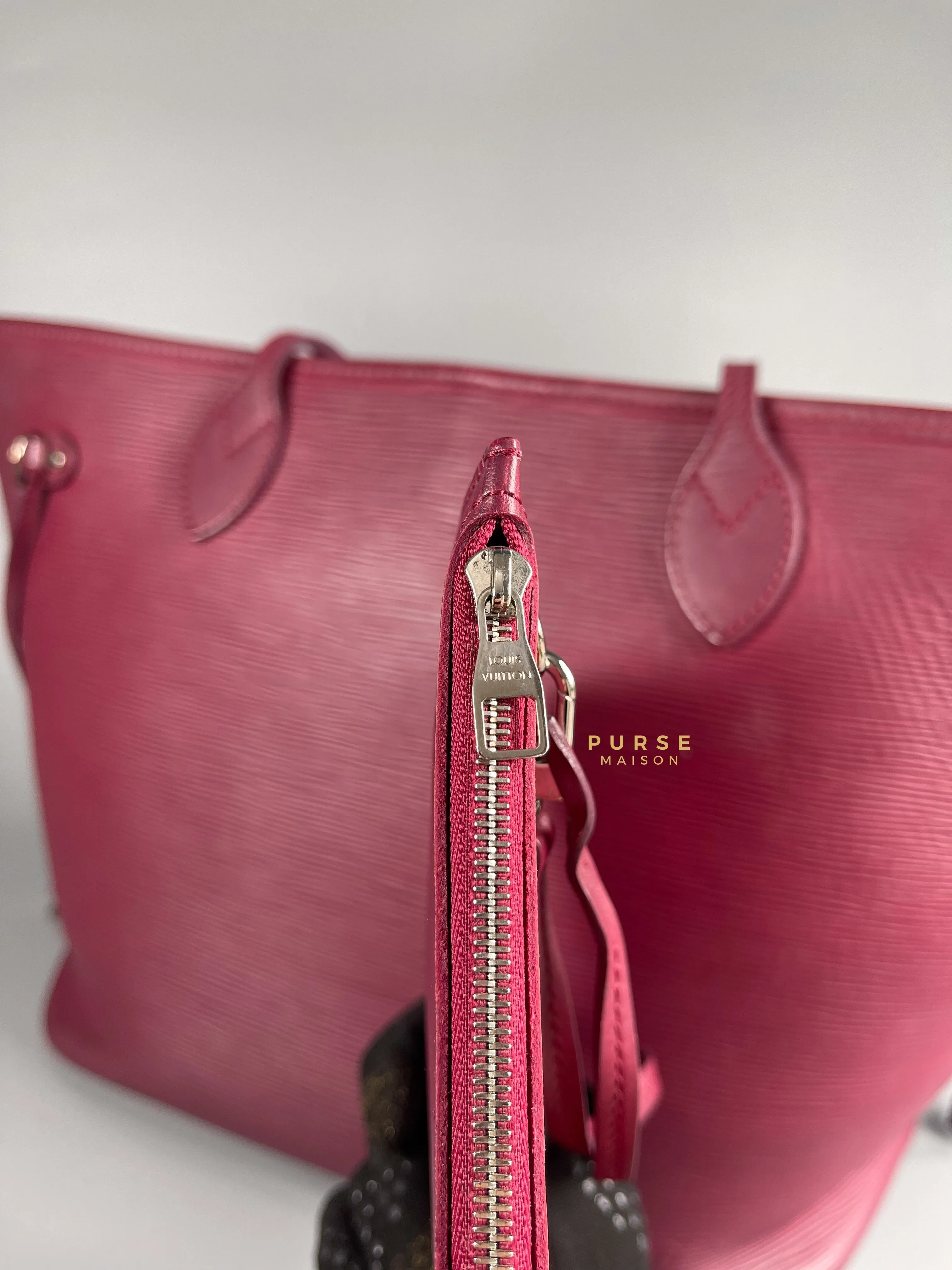 Louis Vuitton Epi Leather Neverfull Bag Red (Date Code: FL2133)