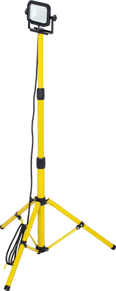 Luceco LSLSTW201V Site 110V Single Head Tripod Work Light 2000lm 20W