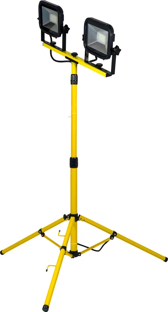 Luceco LSLTTW2201V Site 110V Twin Head Tripod Work Light 2x2000lm 2x20W