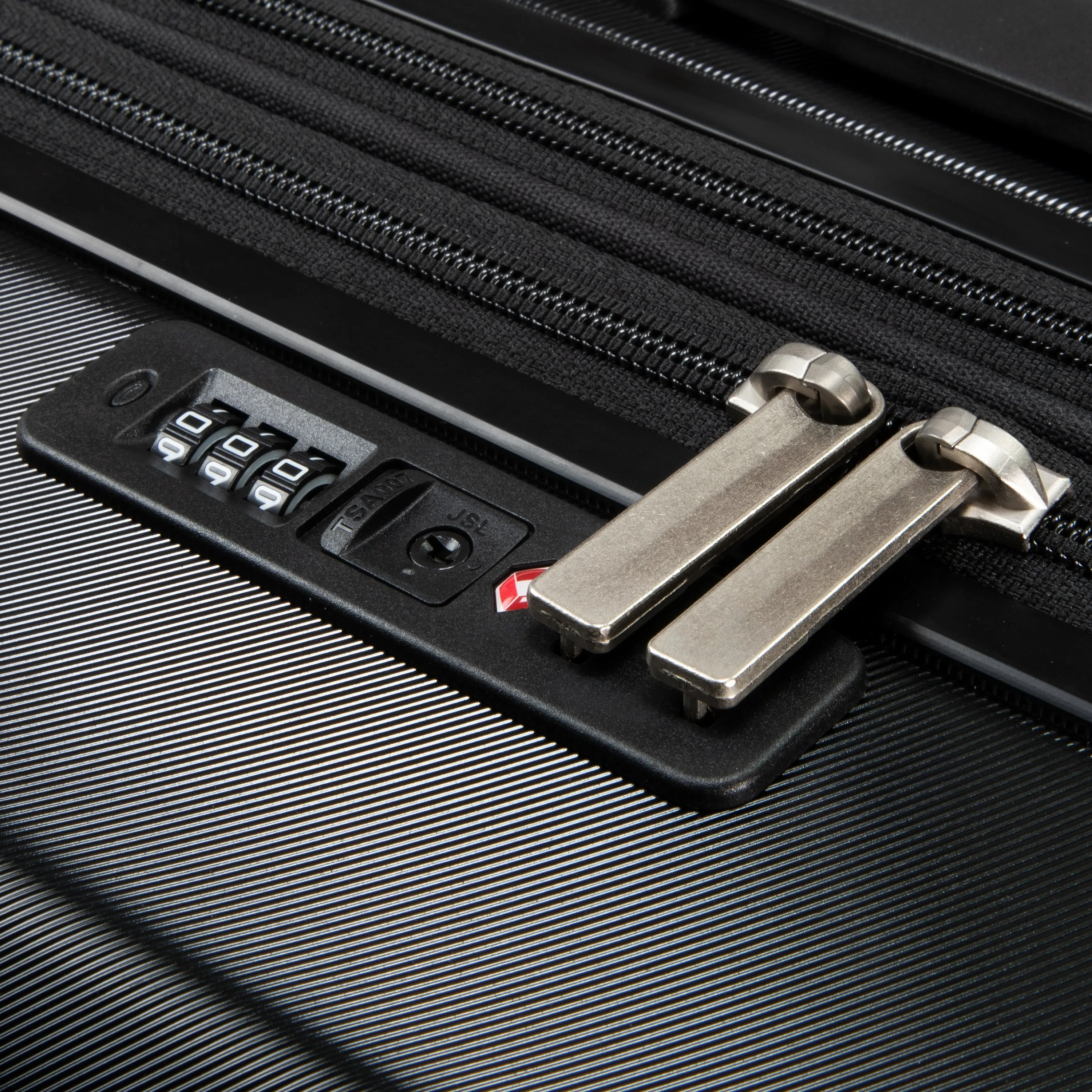 Melrose Hardside Large Checked Spinner Luggage