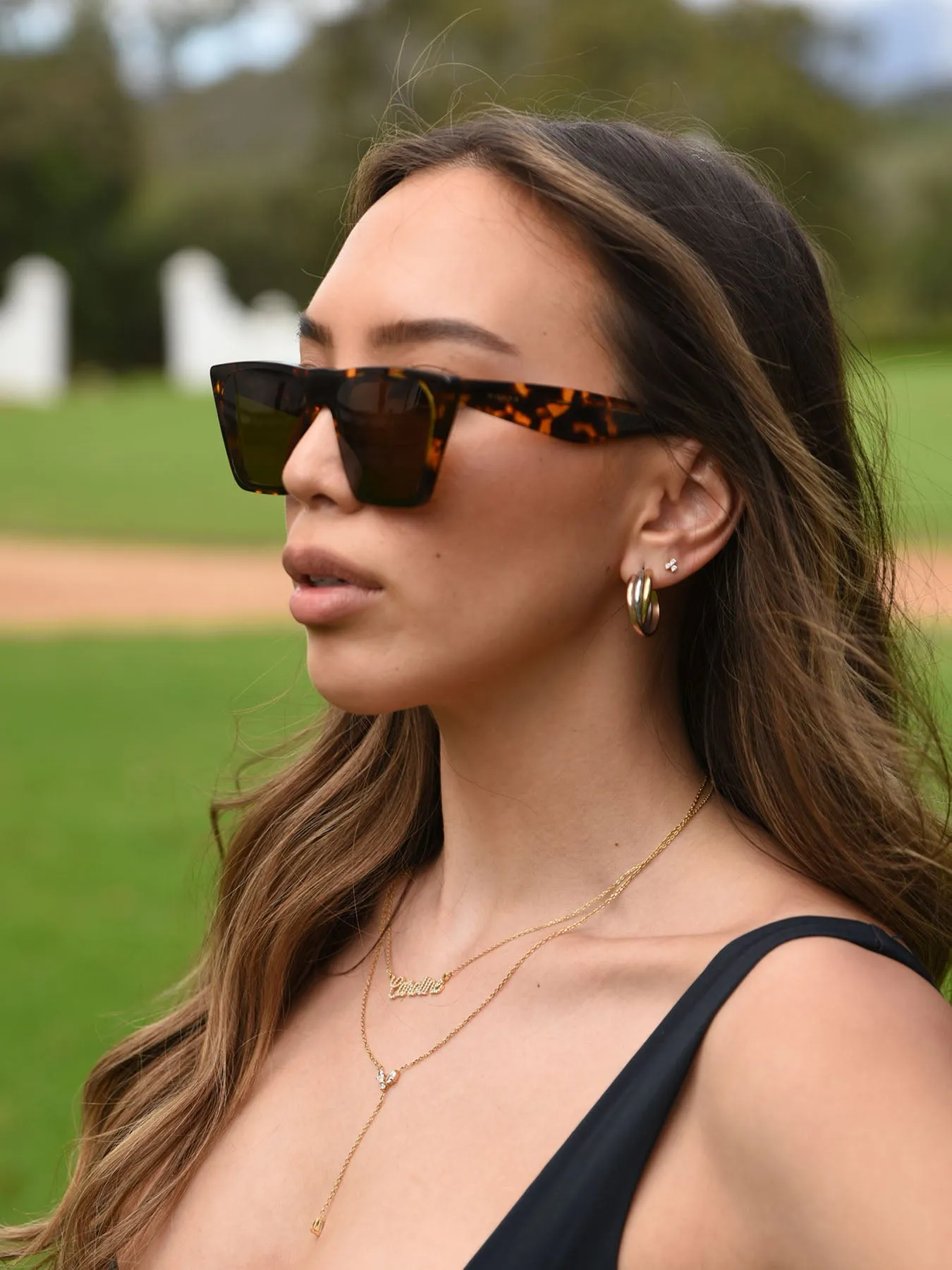 MOODY - Sunglasses • Brown Tortoise
