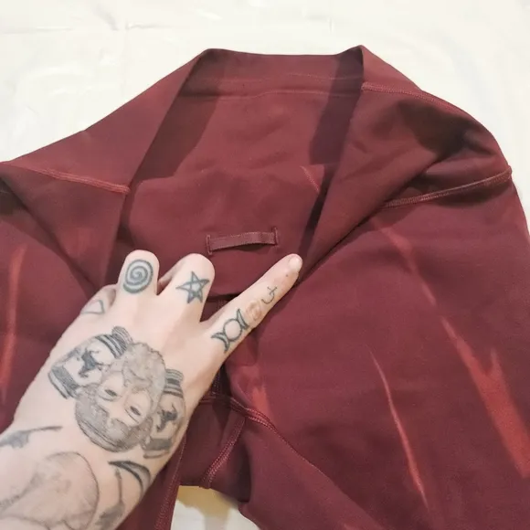 NWOT Lululemon Wunder Train High-Rise Short 8&quot; (Sun Bleached Wash Red Merlot) 6