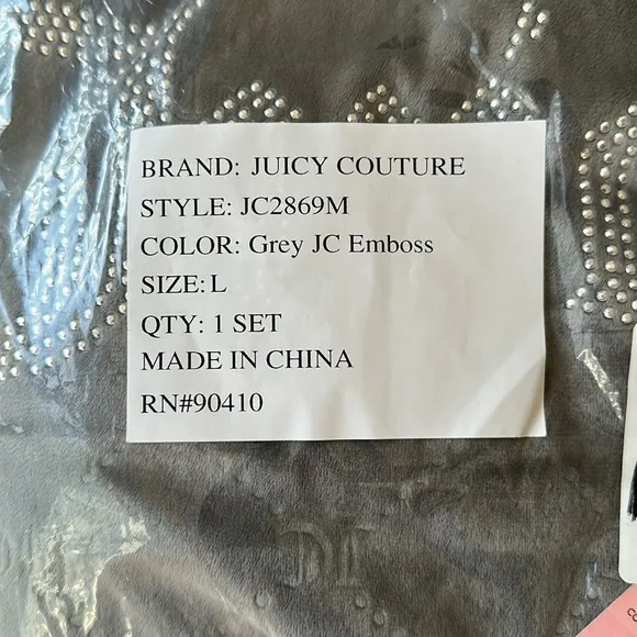 NWT JUICY COUTURE Embossed Logo Short Sleeve Velvet Fleece Lounge Set in Grey