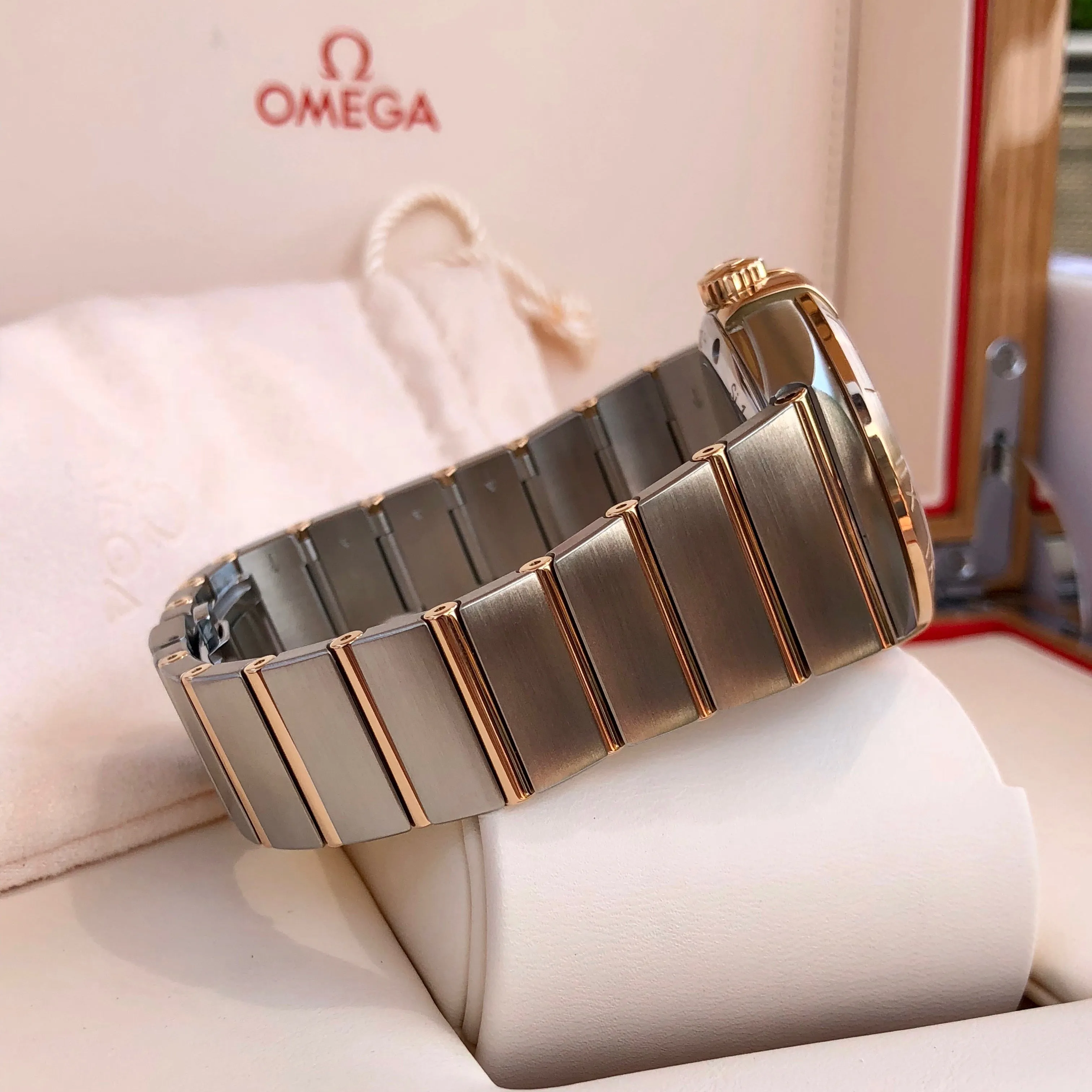 Omega Constellation 12320382202001 Two Tone Red Gold Steel Silver Dial Day Date Box & Papers