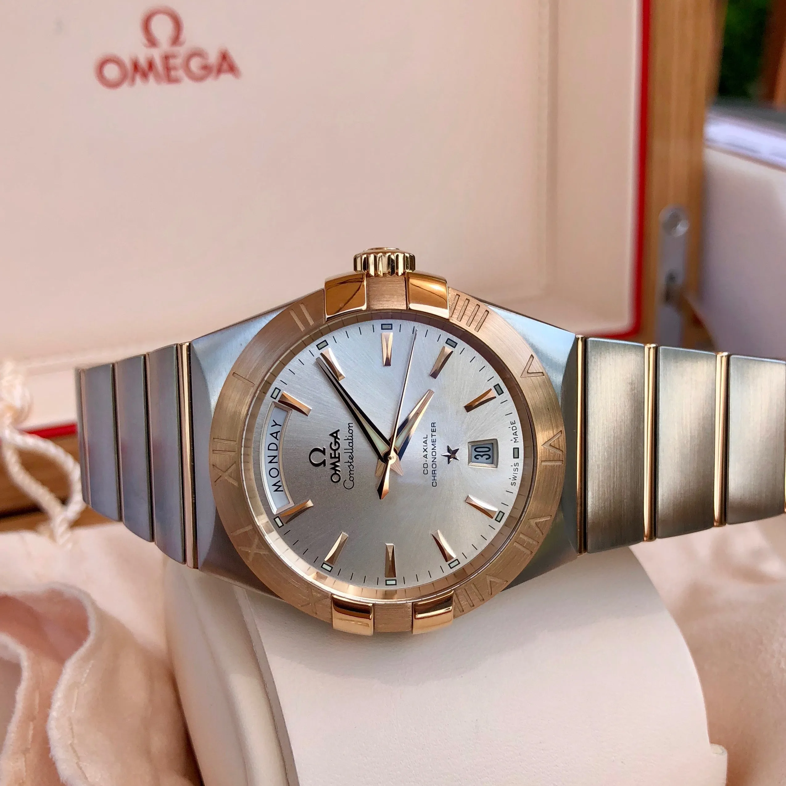 Omega Constellation 12320382202001 Two Tone Red Gold Steel Silver Dial Day Date Box & Papers