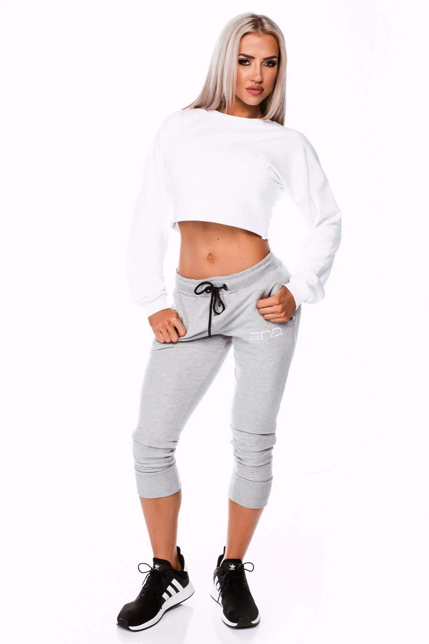 SHORTY CROP JUMPER- WHITE