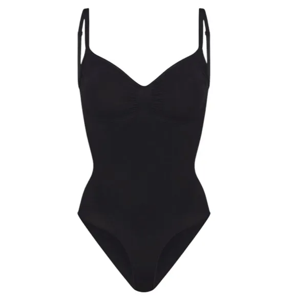 SKIMS SEAMLESS SCULPT body suit Black Size S