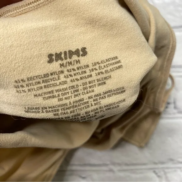Skims seamless sculpt brief bodysuit size Medium