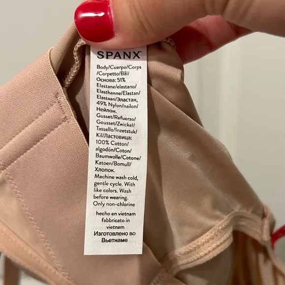 SPANX Women's Suit Your Fancy Strapless Cupped Bodysuit