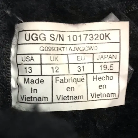 Ugg Neumel Kid’s Boot In Black 1017320k