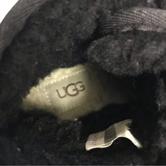 Ugg Neumel Kid’s Boot In Black 1017320k