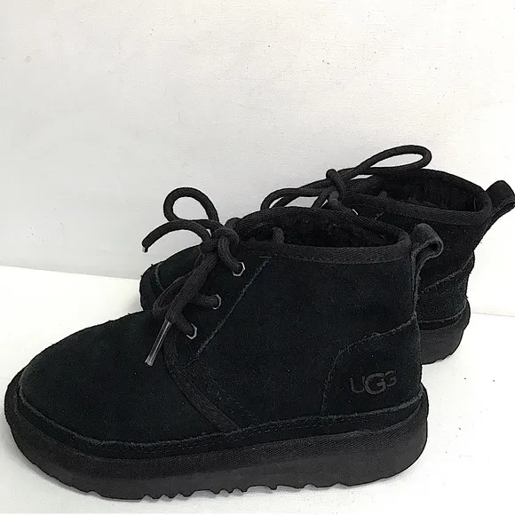 Ugg Neumel Kid’s Boot In Black 1017320k