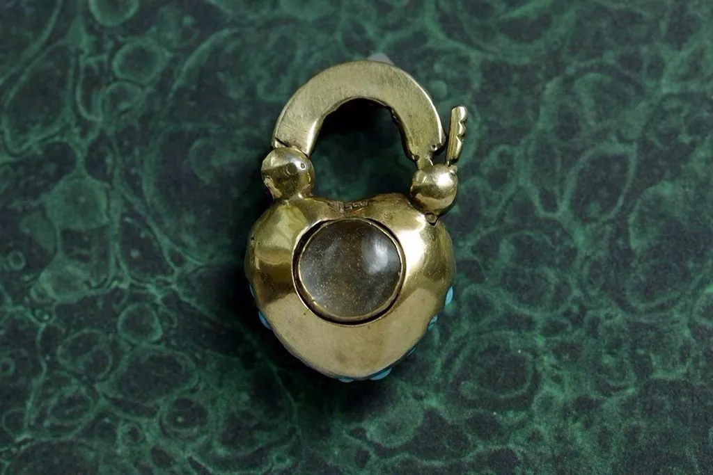 Victorian Pavé Turquoise Heart Padlock