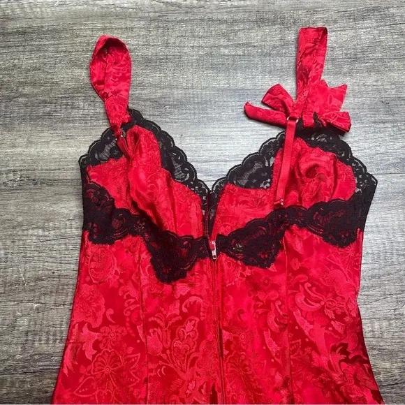 Victoria's Secret Lingerie One Piece Gold Label Size Small