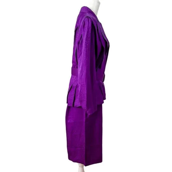 Vintage 100% silk reptile embossed belted jacket/blouse &amp; skirt set size M 8/10